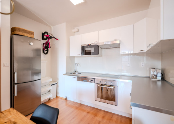 IBA U NÁS! 2i byt s balkónom a parkovaním v projekte CUBICON