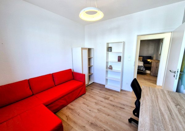 IBA U NÁS: Na predaj pekný 4i byt v rodinnom dome v Stupave.