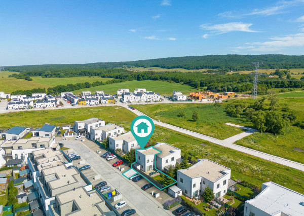 IBA U NÁS: Na predaj pekný 4i byt v rodinnom dome v Stupave.