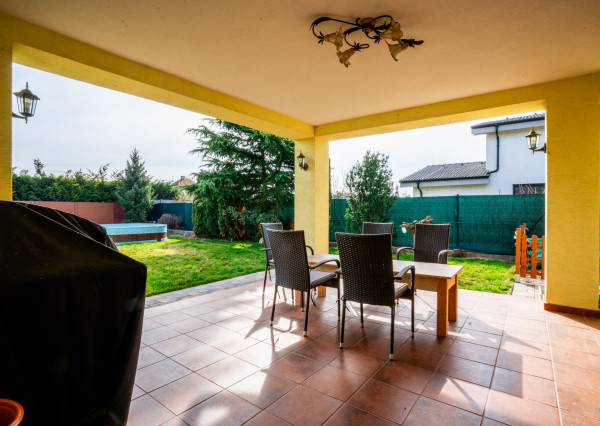 IBA U NÁS! Na predaj 6i Rezidencia Častkovce, bazén, 817m2