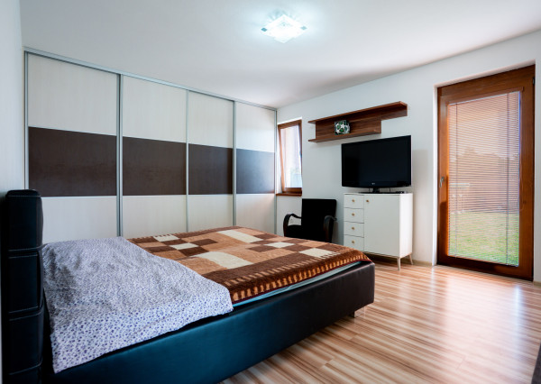 IBA U NÁS! Na predaj 6i Rezidencia Častkovce, bazén, 817m2