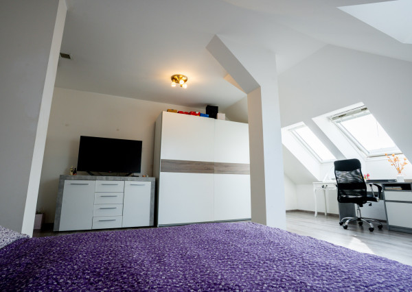 IBA U NÁS! Na predaj 6i Rezidencia Častkovce, bazén, 817m2