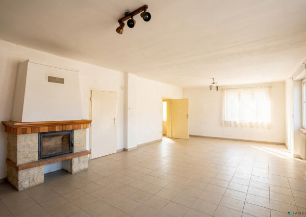 IBA U NÁS! Na predaj dom s potenciálom, 972m2, Bánovce n/B