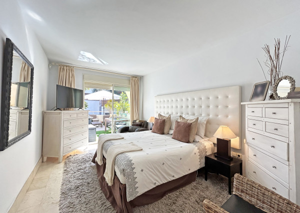 NA PREDAJ ŠPANIELSKO Luxusný apartmán v Rio Real - Marbella
