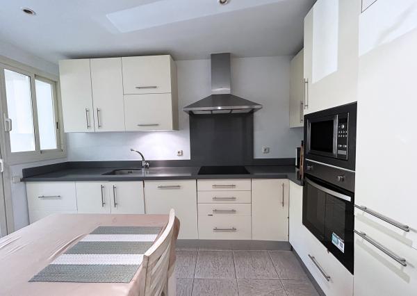 NA PREDAJ ŠPANIELSKO Luxusný apartmán v Rio Real - Marbella