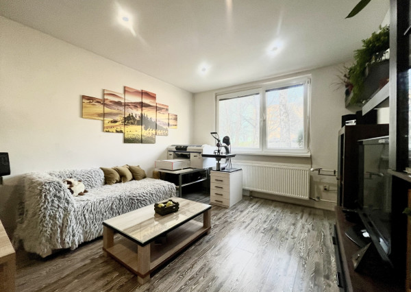 IBA U NÁS! Na predaj 2i byt v Dúbravke, komplet.rekonš. 51m2