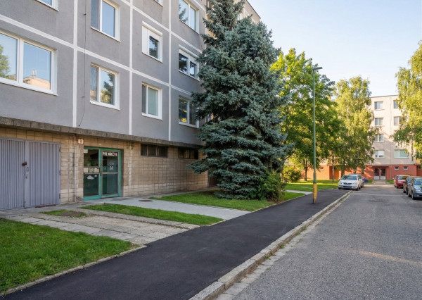 IBA U NÁS! Na predaj 2i byt v Dúbravke, komplet.rekonš. 51m2