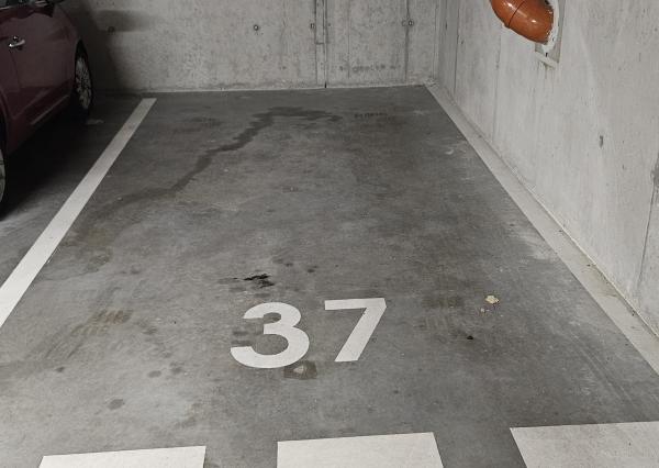 IBA U NÁS! Na prenájom garáž, parkovanie, novostavba Panónka