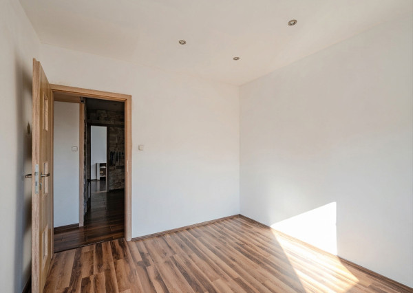 IBA U NÁS!Na predaj 4i byt po rekonšt. s balkónom, 76m2, PP