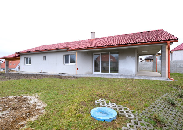 IBA U NÁS! Novostavba 4i. bungalov BYSTRIČANY okr. Prievidza