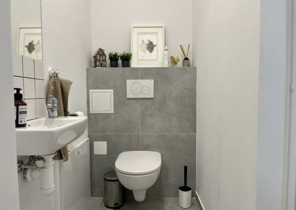 IBA U NÁS! Predaj prevádzky PIERKO pedikúra, manikúra, BA-Ružinov