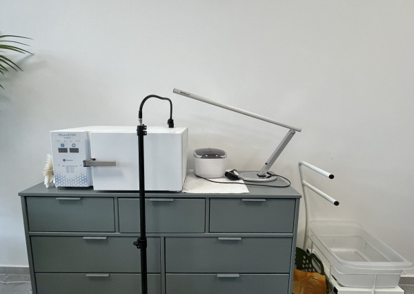 IBA U NÁS! Predaj prevádzky PIERKO pedikúra, manikúra, BA-Ružinov