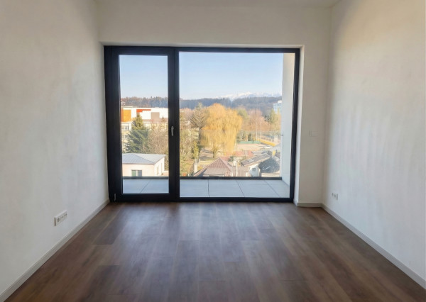 NA PRENÁJOM! Priestranný 2i byt 101 m² s terasou – Žilina
