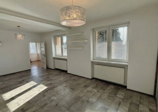 NA PREDAJ! 7 izbový zrekonštruovaný dvojgeneračný RD