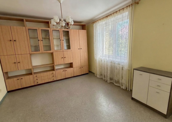 NA PREDAJ! 7 izbový zrekonštruovaný dvojgeneračný RD