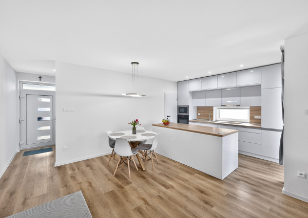 IBA U NÁS!Na predaj 3i novostavba v Pod.Biskupice, 534m2, BA