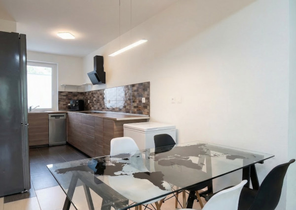 NA PREDAJ! 4 i zariadený dvojpodlažný RD - Lehnice Sása