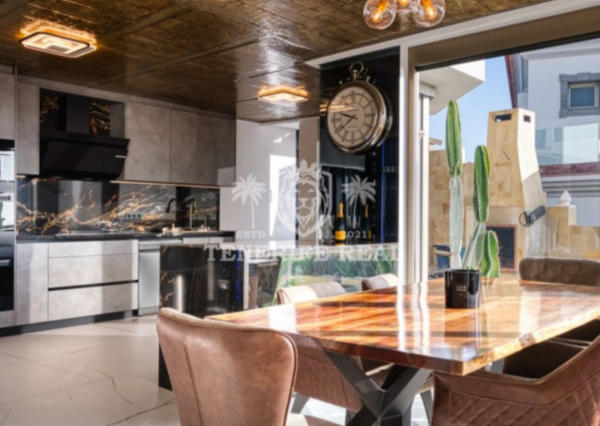Na predaj výnimočná vila v srdci Tenerife-San Eugénio, 690m2