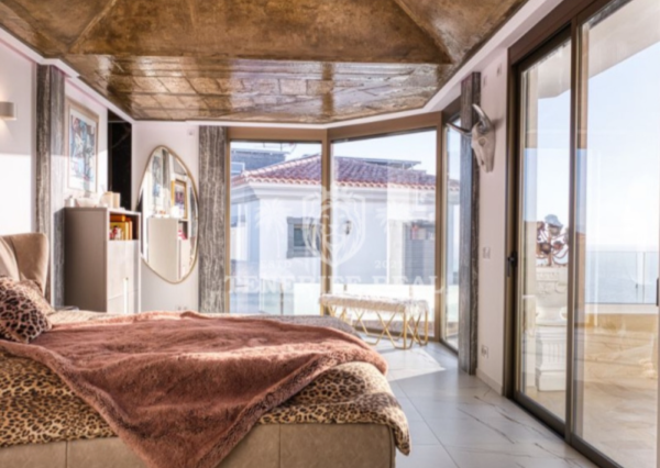 Na predaj výnimočná vila v srdci Tenerife-San Eugénio, 690m2