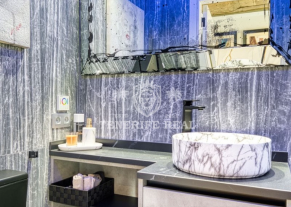 Na predaj výnimočná vila v srdci Tenerife-San Eugénio, 690m2