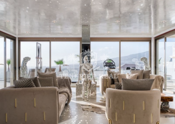 Na predaj výnimočná vila v srdci Tenerife-San Eugénio, 690m2