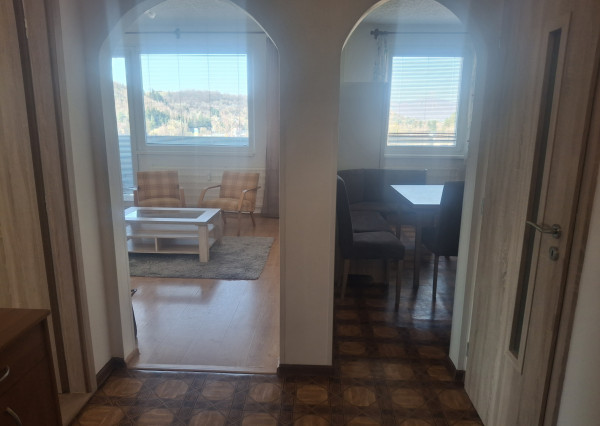 IBA U NÁS! Prenájom 3 izb.bytu ul.SNP v Považskej Bystrici