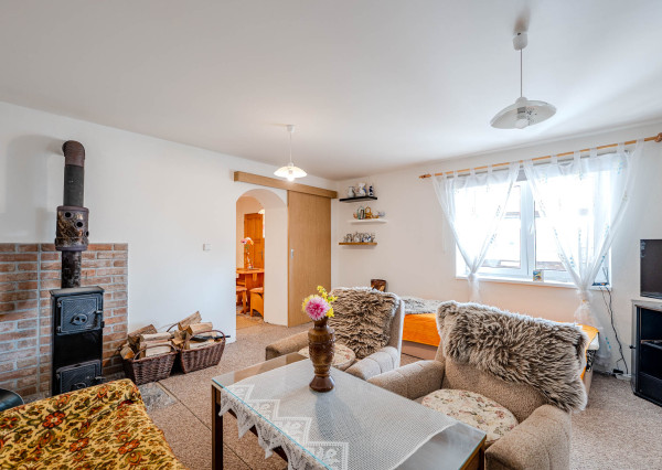 IBA U NÁS! Na predaj útulná chalupa LUBINA, polosamota 958m2