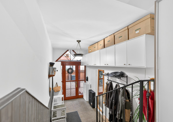 IBA U NÁS! Rodinný dom s krásnou záhradou - Lednické Rovne