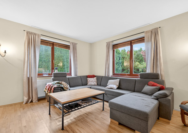 IBA U NÁS! Rodinný dom s krásnou záhradou - Lednické Rovne