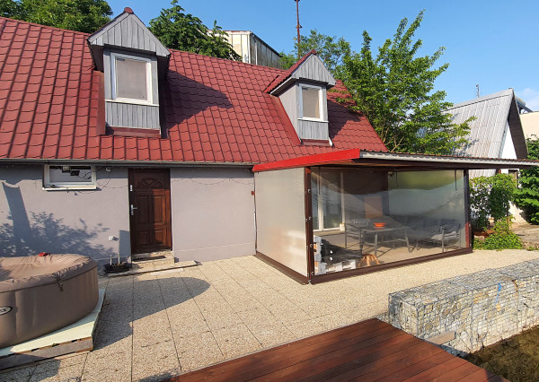 NA PREDAJ! 3-izbový murovaná chata pri jazere Tajvan – Čaňa