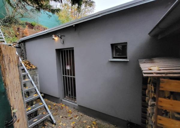 NA PREDAJ! 3-izbový murovaná chata pri jazere Tajvan – Čaňa