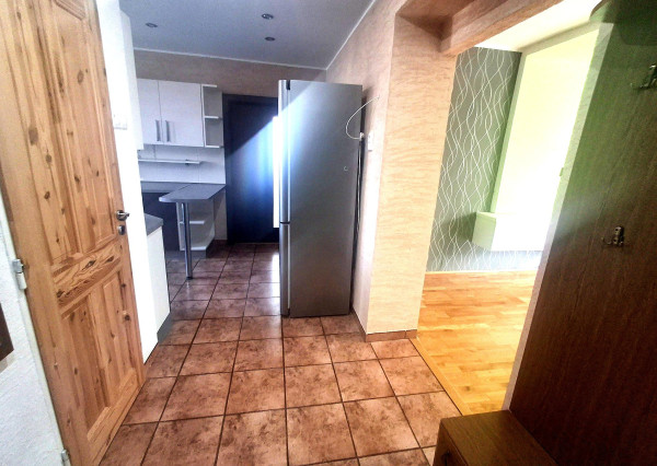 Na predaj 3-izbový byt v centre Považskej Bystrice s garážou