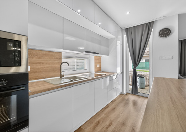 IBA U NÁS!Na predaj 3i novostavba v Pod.Biskupice, 534m2, BA