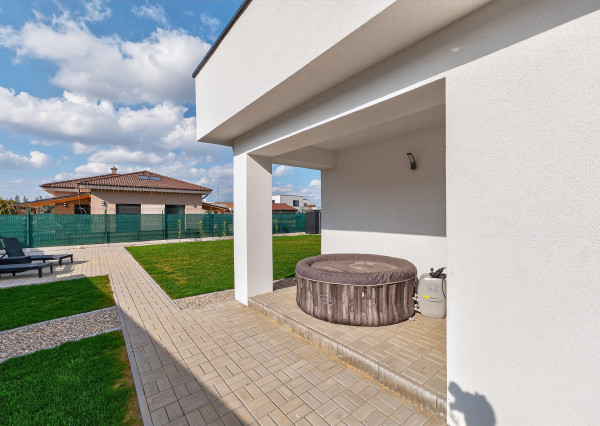 IBA U NÁS! Na predaj 3i novostavba v P.Biskupice, 534m2, BA