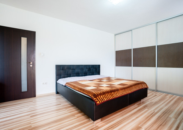 IBA U NÁS! Na predaj 6i Rezidencia Častkovce, bazén, 817m2