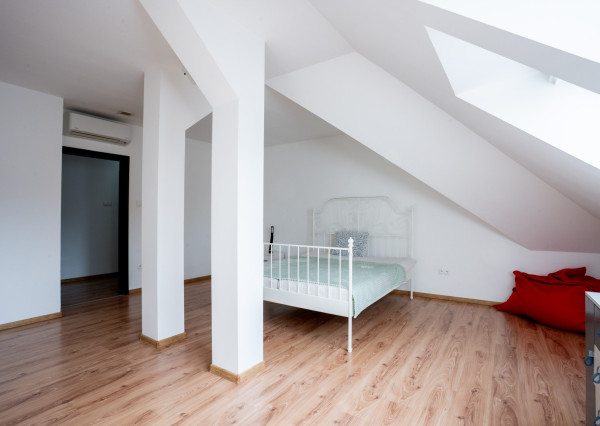 IBA U NÁS! Na predaj 6i Rezidencia Častkovce, bazén, 817m2