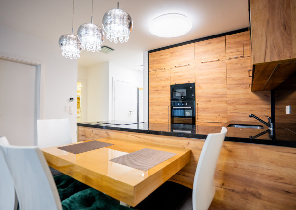 IBA U NÁS! Prémiový 2-izbový byt s parkovaním, 70m², Koliba