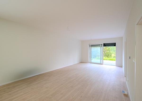 IBA U NÁS! Byt s benefitmi domu, 4i, terasa a pozemok 450m2