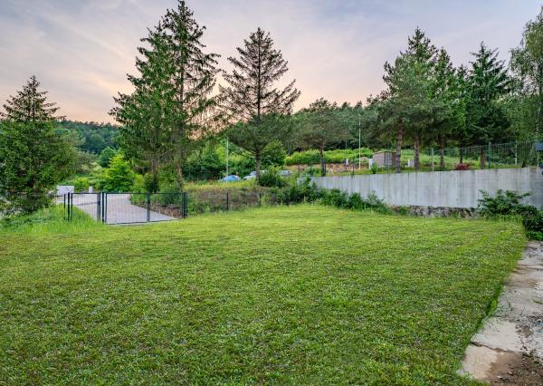 IBA U NÁS! Byt s benefitmi domu, 4i, terasa a pozemok 450m2