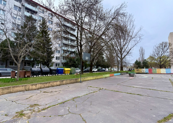 NA PREDAJ! 2i byt, Bratislava, Ružinov-Pošeň, Čmelíková ul.