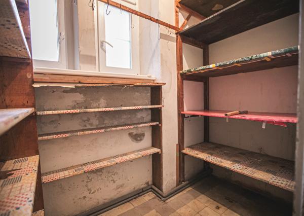 IBA U NÁS! Staromestský 2 izbový byt v pôvodnom stave, 83 m²