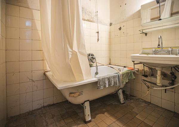 IBA U NÁS! Staromestský 2 izbový byt v pôvodnom stave, 83 m²