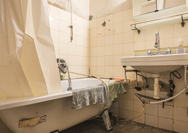 IBA U NÁS! Staromestský 2 izbový byt v pôvodnom stave, 83 m²