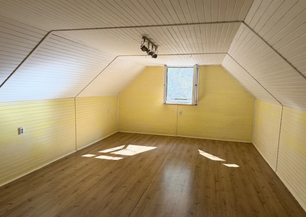 IBA U NÁS! Rodinný dom na polosamote pri lese - Nová Bošáca