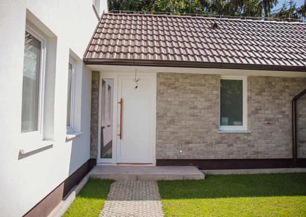 IBA U NÁS! ponúkame kvalitný dom pripravený na váš interiér