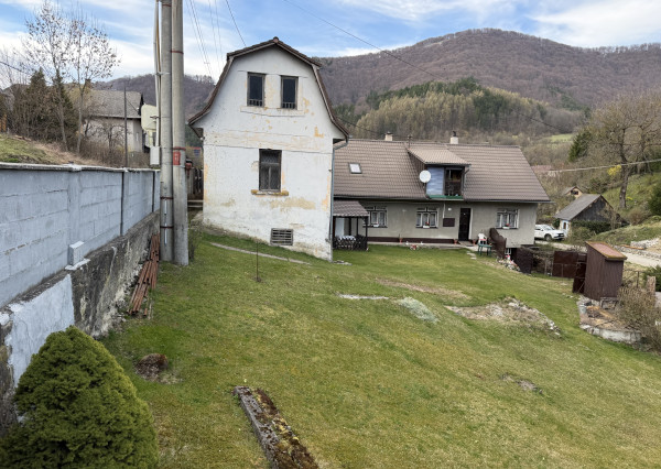 NA PREDAJ! Dom s výhľadmi na Strážovské vrchy-Košecké Rovné