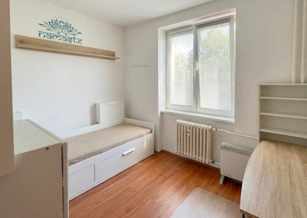 IBA U NÁS! Na predaj 2,5-izbový byt, Záhradnícka, Nivy