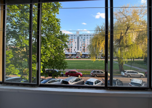 NA PREDAJ! 4-izbový byt v Petržalke