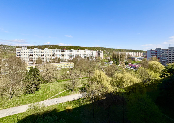 PRIPRAVUJEME! 3 izbový byt, loggia, pivnica, Košice