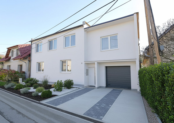 IBA U NÁS! NA PREDAJ prémiové rodinné sídlo v Kálnici 938m2